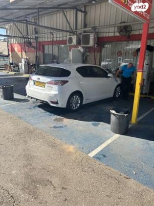 לקסוס CT200H Premium Tech הייבריד אוט' 1.8 (99 כ''ס) בנזין 2011 למכירה בראשון לציון