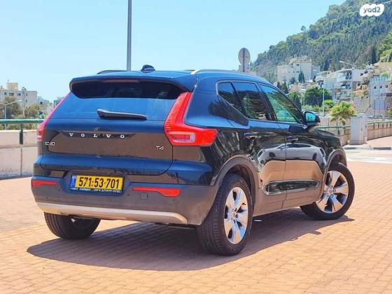 וולוו XC40 T4 Momentum אוט' 2.0 (190 כ''ס) בנזין 2018 למכירה בחיפה