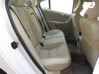 וולוו S60 Kinetic אוט' 2.0 (203 כ''ס) בנזין 2011 למכירה ברחובות