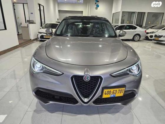 אלפא רומיאו סטלויו 4X4 Milano אוט' 2.0 (200 כ''ס) בנזין 2018 למכירה בראשון לציון
