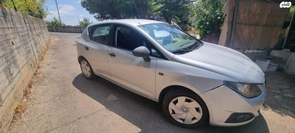 סיאט איביזה Reference ידני 5 דל' 1.4 (85 כ"ס) בנזין 2012 למכירה בירכא