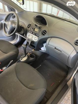 טויוטה יאריס Sol אוט' 1.3 (87 כ''ס) בנזין 2005 למכירה ברעננה