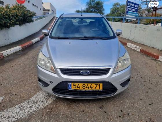 פורד פוקוס Trend סדאן אוט' 1.6 (100 כ''ס) בנזין 2011 למכירה בראשון לציון