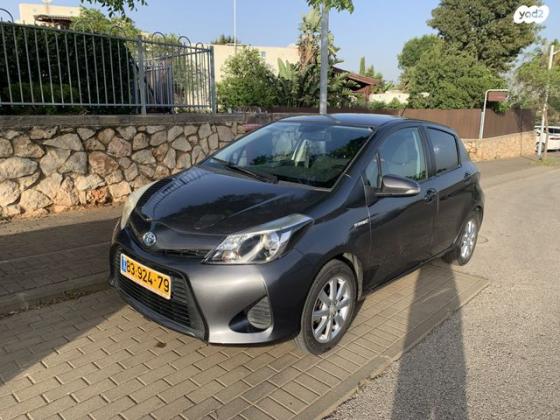 טויוטה יאריס הייבריד Hybrid אוט' 1.5 (74 כ''ס) בנזין 2012 למכירה בנתניה