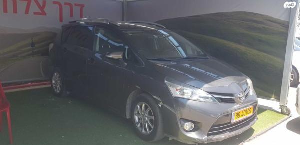 טויוטה ורסו GLI אוט' 1.8 (147 כ"ס) בנזין 2017 למכירה בכפר סבא