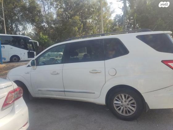 סאנגיונג רודיוס DLX אוט' דיזל 7 מק' 2.0 (155 כ''ס) דיזל 2014 למכירה במגל