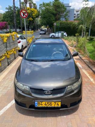 קיה פורטה LX אוט' 1.6 (126 כ"ס) בנזין 2011 למכירה בפתח תקווה