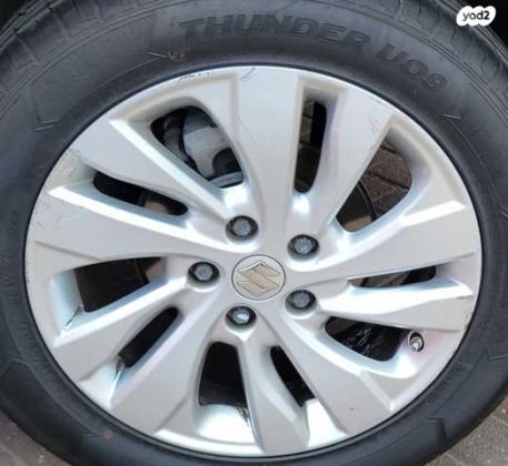 סוזוקי SX4 קרוסאובר GLX אוט' 1.4 (140 כ"ס) בנזין 2017 למכירה ברעננה