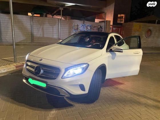 מרצדס GLA GLA200 Urban אוט' 1.6 (156 כ''ס) [2014-2017] בנזין 2017 למכירה בחולון