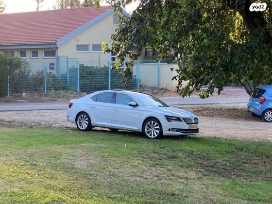 סקודה סופרב (עד 2019) Exclusive אוט' 1.8 (180 כ"ס) בנזין 2017 למכירה בתל אביב יפו