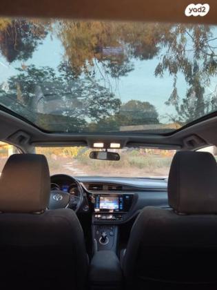 טויוטה אוריס הייבריד TS Sky סטיישן הייבריד אוט' 1.8 (99 כ"ס) בנזין 2016 למכירה בניר יצחק