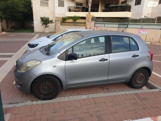 טויוטה יאריס STD ידני 1.3 (87 כ"ס) [2006-2008] בנזין 2008 למכירה ברעננה