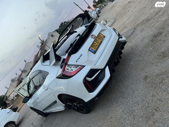 הונדה סיוויק האצ'בק החדשה Sport אוט' 1.5 (182 כ"ס) בנזין 2021 למכירה בפתח תקווה