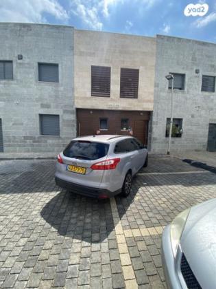 פורד פוקוס Trend סטיישן אוט' 1.6 (125 כ''ס) בנזין 2012 למכירה באור עקיבא