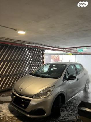 פיג'ו 208 Access Plus אוט' 1.2 (110 כ"ס) בנזין 2017 למכירה בתל אביב יפו