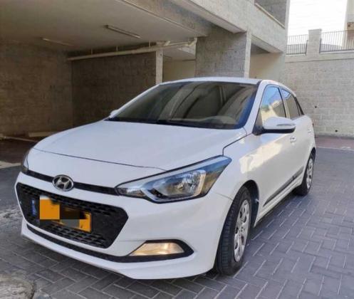 יונדאי i20 Insight אוט' 1.4 (100 כ"ס) בנזין 2015 למכירה בבאר שבע