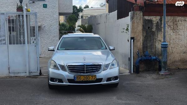 מרצדס E-Class E300 Classic אוט' 3.0 (231 כ''ס) בנזין 2010 למכירה בנהריה