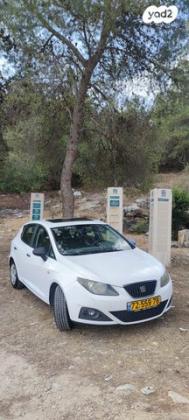 סיאט איביזה Reference ידני 5 דל' 1.4 (85 כ"ס) בנזין 2012 למכירה בחיפה