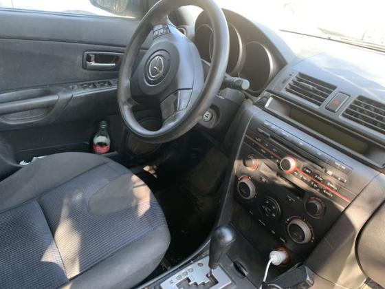 מאזדה j Comfort הצ'בק אוט' 1.6 (105 כ''ס) בנזין 2004 למכירה בבית דגן