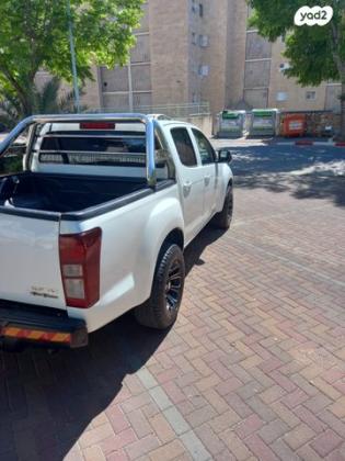 איסוזו 2X4 D-MAX LS דאבל קבינה אוט' דיזל 2.5 (163 כ''ס) דיזל 2013 למכירה בחיפה