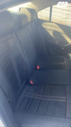 סקודה ראפיד Elegance אוט' 1.4 (122 כ"ס) בנזין 2014 למכירה בלוד