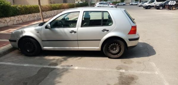 פולקסווגן גולף Comfortline אוט' 5 דל' 1.6 (102 כ''ס) [1999-2004] בנזין 2002 למכירה בקרית ים
