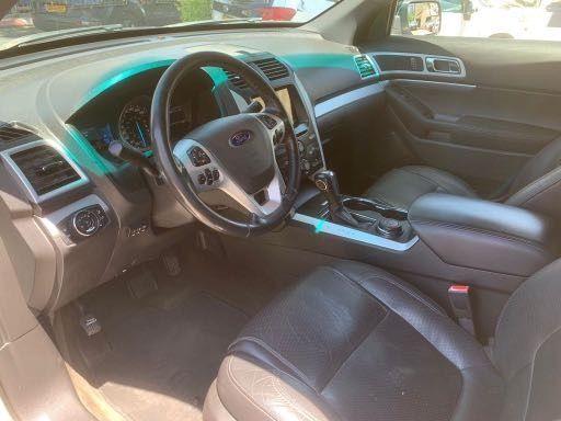 פורד אקספלורר 4X4 XLT אוט' 7 מק' 3.5 (290 כ''ס) בנזין 2015 למכירה בפתח תקווה