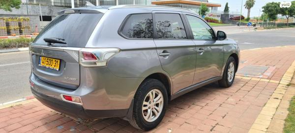 מיצובישי אאוטלנדר Instyle אוט' 5 מק' 2.0 (150 כ"ס) בנזין 2014 למכירה בירחיב