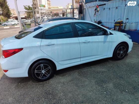 יונדאי i25 Inspire אוט' 1.6 (124 כ"ס) בנזין 2016 למכירה בחדרה