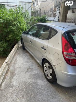 יונדאי i30 Inspire אוט' 1.6 (126 כ''ס) בנזין 2011 למכירה ברחובות