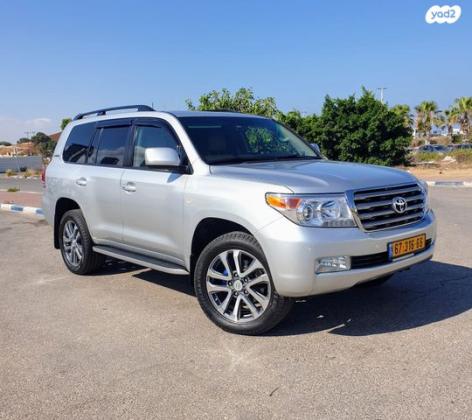 טויוטה לנד קרוזר V8 4X4 Luxury אוט' דיזל 4.5 (286 כ''ס) דיזל 2008 למכירה בתל אביב יפו
