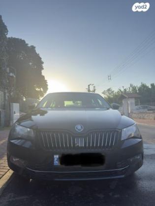 סקודה סופרב (עד 2019) Ambition אוט' 1.8 (180 כ''ס) בנזין 2017 למכירה בבני עי"ש