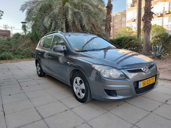 יונדאי i30CW Inspire סטיישן אוט' 1.6 (126 כ''ס) בנזין 2009 למכירה בפתח תקווה