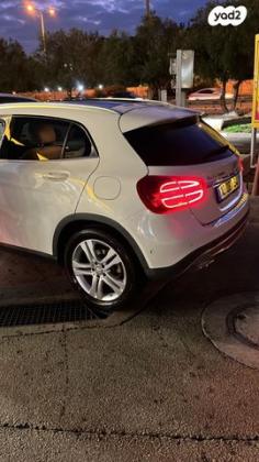מרצדס GLA 4X4 GLA250 4MATIC Urban אוט' 2.0 (211 כ''ס) בנזין 2015 למכירה בפתח תקווה