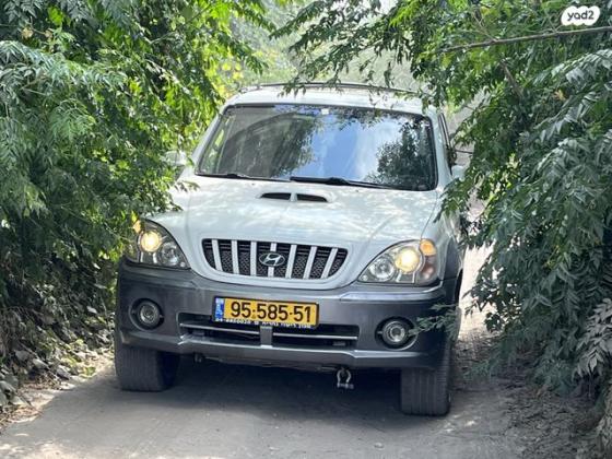 יונדאי טאראקן 4X4 GLS אוט' דיזל 5 מק' 2.9 (150 כ''ס) דיזל 2003 למכירה בנהריה