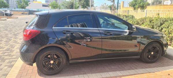 מרצדס A-Class A180 Style FL אוט' 1.6 (122 כ"ס) בנזין 2016 למכירה בנתניה