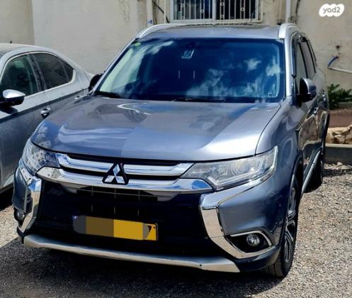 מיצובישי אאוטלנדר Premium אוט' 7 מק' 2.0 (150 כ''ס) בנזין 2016 למכירה בנצרת