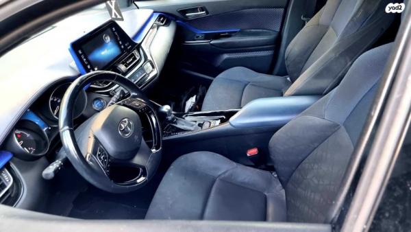 טויוטה C-HR Chic הייבריד אוט' 1.8 (98 כ"ס) בנזין 2018 למכירה בנתניה