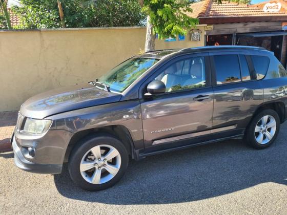 ג'יפ / Jeep קומפאס Sport אוט' 2.0 (154 כ''ס) בנזין 2014 למכירה בראש העין