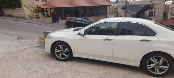 הונדה אקורד Luxury אוט' 2.0 (156 כ''ס) בנזין 2011 למכירה בנצרת