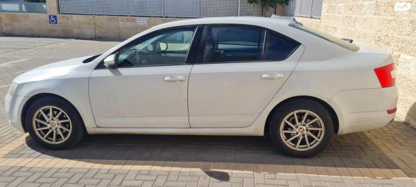 סקודה אוקטביה Ambition אוט' 1.2 (105 כ''ס) בנזין 2014 למכירה בראש העין