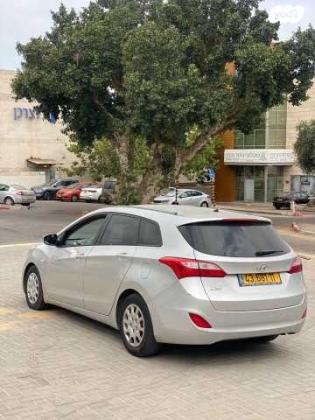 יונדאי i30 Inspire סטיישן אוט' 1.6 (135 כ"ס) בנזין 2013 למכירה באשקלון