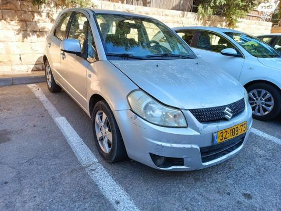סוזוקי SX4 GLX-HB הצ'בק אוט' 1.6 (119 כ''ס) בנזין 2010 למכירה בירושלים