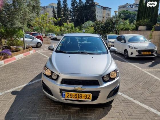 שברולט סוניק LT סדאן אוט' 1.4 (101 כ''ס) בנזין 2014 למכירה בקרית אונו
