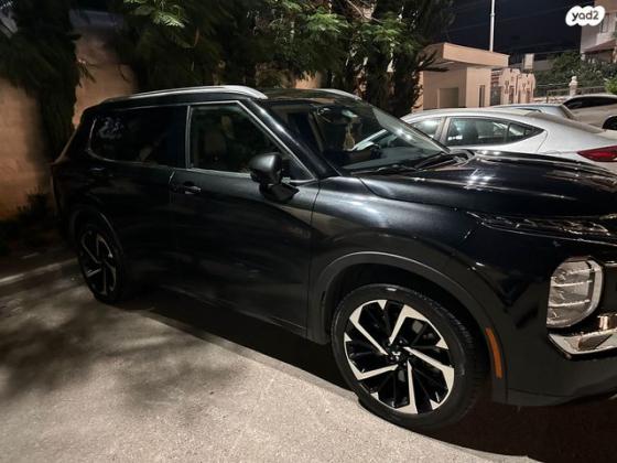 מיצובישי אאוטלנדר 4X4 Luxury אוט' 7 מק' 2.5 (181 כ"ס) בנזין 2021 למכירה בכפר קאסם