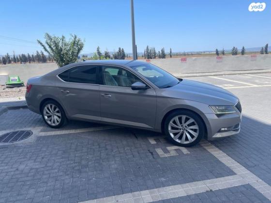 סקודה סופרב (עד 2019) Style אוט' 1.8 (180 כ''ס) בנזין 2018 למכירה בעפולה