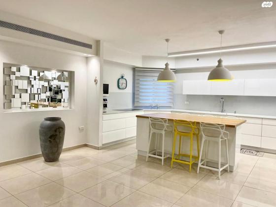 יוני נתניהו 9 (אם המושבות)