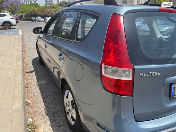 יונדאי i30CW Inspire סטיישן אוט' 1.6 (126 כ''ס) בנזין 2011 למכירה בהרצליה