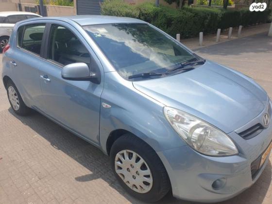 יונדאי i20 Inspire אוט' 1.4 (100 כ"ס) [2009-2015] בנזין 2012 למכירה ברמת גן