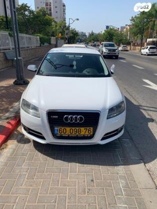 אאודי A3 Sportback אוט' 1.2 (105 כ''ס) בנזין 2011 למכירה בראשון לציון